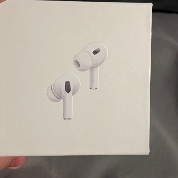 White Wireless Earbuds